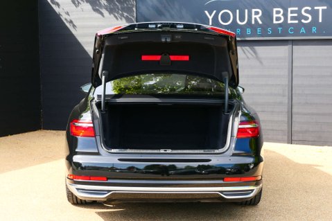 Audi A8 3.0 A8 50 TDI Quattro Auto 4WD 4dr 17