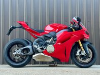 Ducati Panigale V4 1.1 Panigale V4 S 12