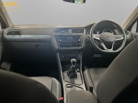 Volkswagen Tiguan 1.5 TSI Active SUV 5dr Petrol Manual Euro 6 (s/s) (130 ps) Bluetooth - Allo 19