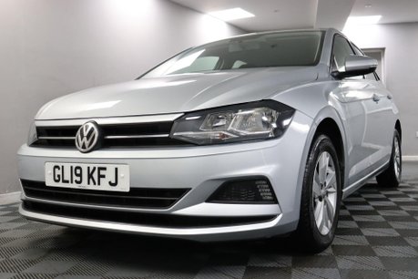 Volkswagen Polo SE TSI 28