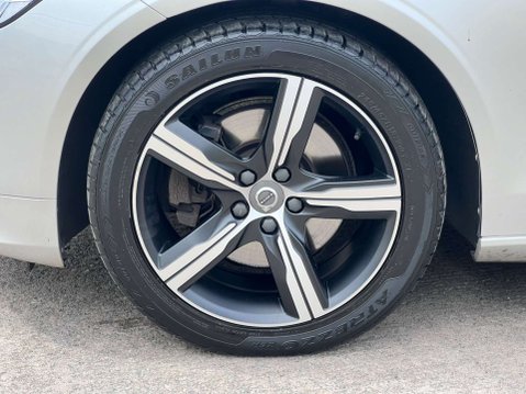 Volvo S90 2.0 S90 R-Design D4 Automatic 4dr - NATIONAL DELIVERY* 17
