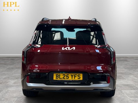 Kia EV9 99.8kWh GT-Line S SUV 5dr Electric Auto AWD (6 Seat) (378 bhp) 1 Owner - R 6