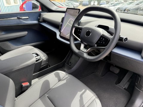 Volvo Ex30 Single Motor Extended Range 69kWh Plus SUV 5dr Electric Auto (272 ps) 2