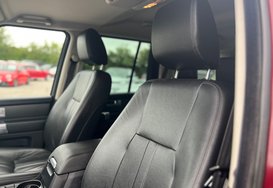 Land Rover Discovery SDV6 SE AUTO 7 SEATER 39