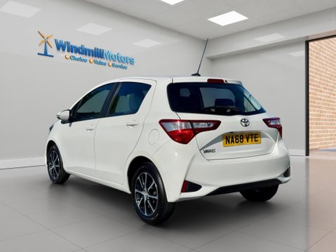 Toyota Yaris 1.5 VVT-i Icon Tech Euro 6 5dr 8