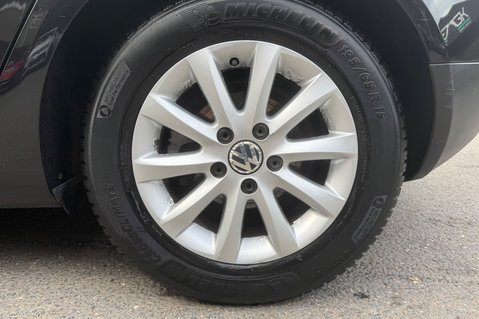 Volkswagen Golf BLUEMOTION MATCH TDI -DEMO +1 OWNER -19 SERVICES -£35 ROAD TAX -SUNROOF 47