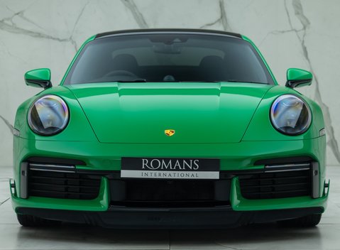 Porsche 911 Turbo S (992) 7