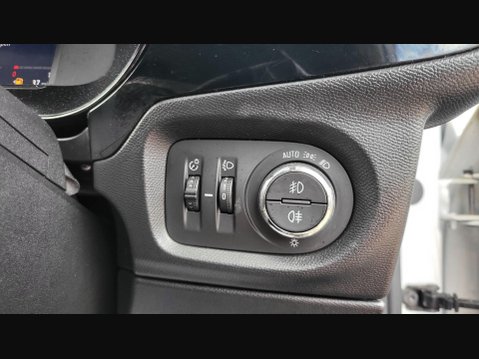 Vauxhall Corsa ELITE NAV PREMIUM 22