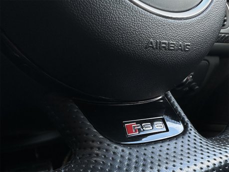 Audi A6 RS6 PLUS AVANT TFSI QUATTRO 63