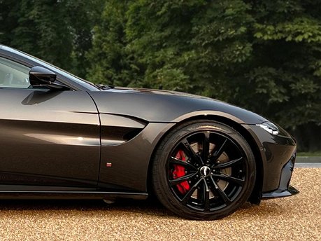 Aston Martin Vantage V8 12