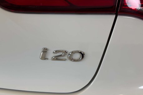 Hyundai i20 1.2 Blue Drive SE Hatchback 5dr Petrol Manual Euro 6 (s/s) (84 ps) 68