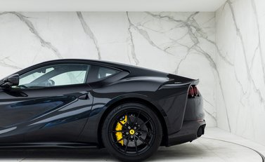 Ferrari 812 Superfast 26