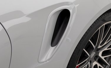 Porsche 911 Turbo Cabriolet (992) 25