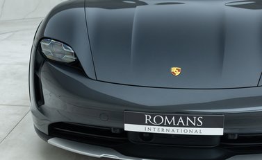 Porsche Taycan 4S Cross Turismo 29