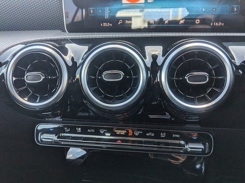 Mercedes-Benz A Class A 180 SPORT EXECUTIVE 27