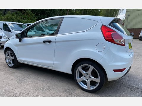 Ford Fiesta 1.5 TDCi ECOnetic Panel Van 3dr Diesel Manual (82 g/km, 94 bhp) 12