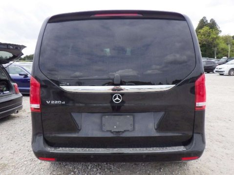 Mercedes-Benz V Class 2.2 V220d AMG Line MPV 5dr Diesel G-Tronic+ Euro 6 (s/s) 7 Seat (163 ps) 8