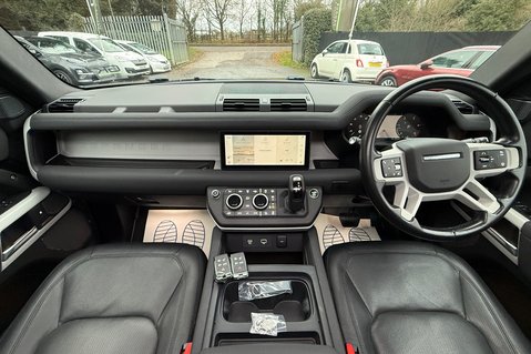 Land Rover Defender 110 110 XS EDITION D250 3.0 LITRE MHEV - BLACK PACK -SIDE STEPS -PAN ROOF  14