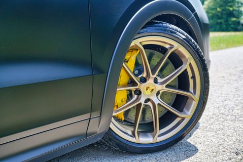 Porsche Cayenne TURBO GT 5