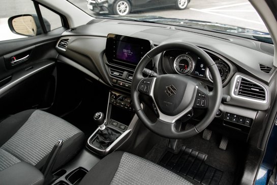 Suzuki SX4 S-Cross MOTION BOOSTERJET MHEV