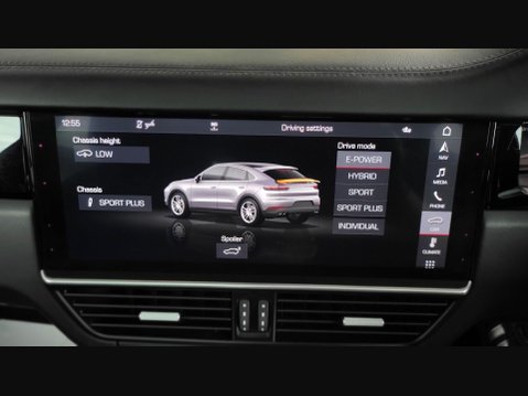 Porsche Cayenne V6 23