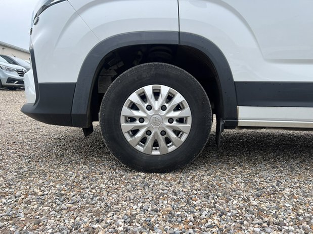 Maxus Deliver 9 LWB L3H2 (SOLD) Medium Roof Alloys Camera Sensors EURO 6 20