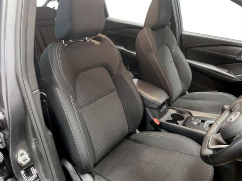 Nissan Qashqai 1.3 DIG-T MHEV Acenta Premium SUV 5dr Petrol Hybrid Manual Euro 6 (s/s) (14 10