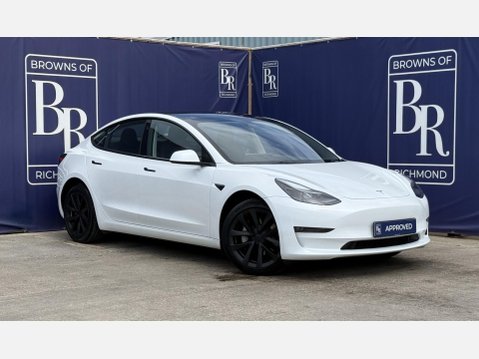 Tesla Model 3 Long Range Saloon 4dr Electric Auto RWD (282 ps) 1