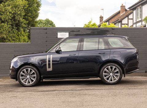 Land Rover Range Rover P550e AUTOBIOGRAPHY 3