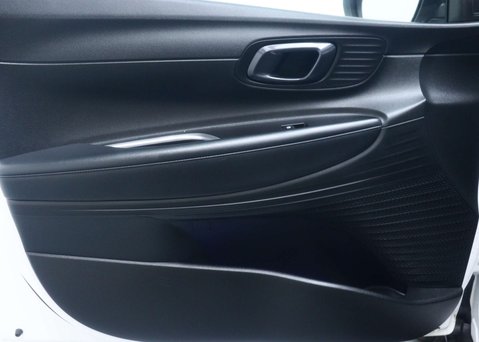 Hyundai BAYON 1.0 T-GDi MHEV Premium SUV 5dr Petrol Hybrid DCT Euro 6 (s/s) (100 ps) 49