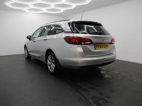 Vauxhall Astra 1.6 CDTi BlueInjection Design Sports Tourer Euro 6 (s/s) 5dr 7