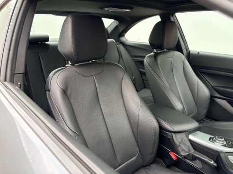 BMW 2 Series 2.0 220i M Sport Auto 2dr 9