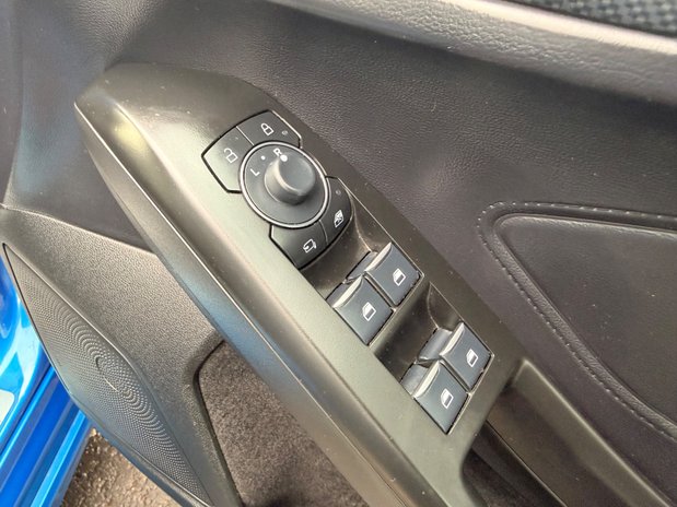 Ford Focus ST-LINE 14