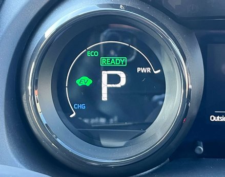 Toyota Yaris 1.5 Yaris Dynamic HEV CVT 5dr 22