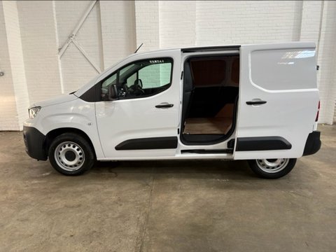 Peugeot Partner BLUEHDI PROFESSIONAL PREMIUM PLUS L1 10