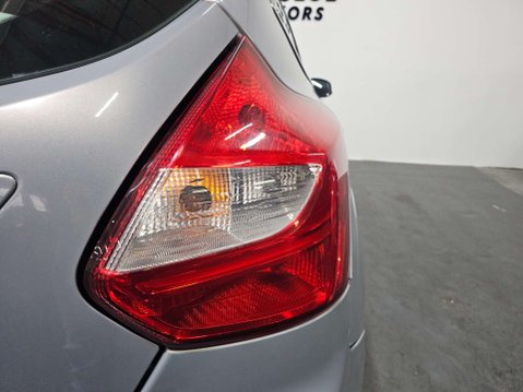 Ford Focus 1.6 Focus Zetec 105 5dr 83