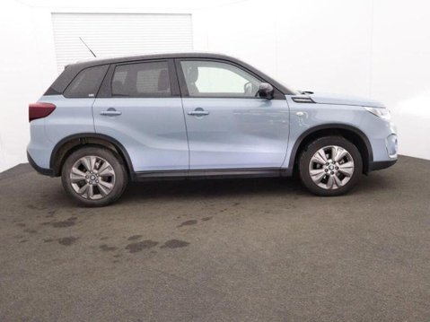 Suzuki Vitara SZ-T BOOSTERJET MHEV 4