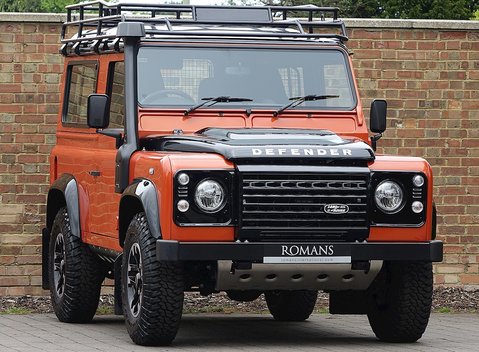 Land Rover 90 Adventure 1