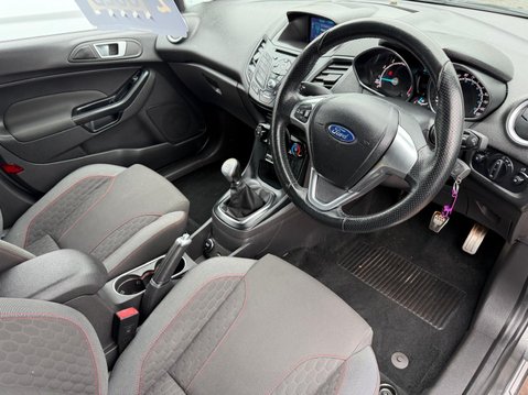 Ford Fiesta 1.0T EcoBoost ST-Line Euro 6 (s/s) 5dr 17