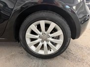Audi A1 1.4 TFSI Sport Sportback S Tronic Euro 5 (s/s) 5dr 25