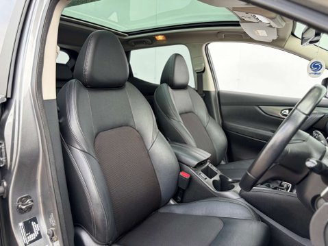 Nissan Qashqai 1.3 Qashqai Tekna DiG-T Semi-Auto 5dr 9