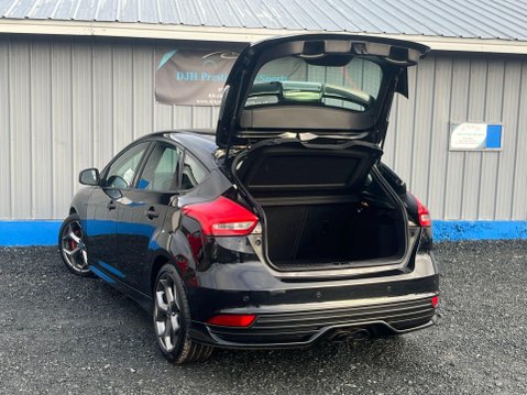 Ford Focus 2.0T EcoBoost ST-3 Euro 6 (s/s) 5dr 56