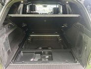 Land Rover Discovery 3.0 Discovery Dynamic HSE D MHEV Automatic 4WD 5dr 42