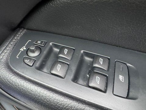 Volvo XC60 2.0 T5 Momentum Auto AWD Euro 6 (s/s) 5dr 42
