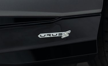 Lamborghini Urus S 32