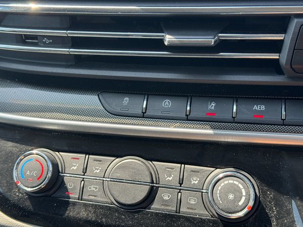 Maxus Deliver 9 LWB L3H2 [SOLD CR] Medium Roof Luxury Air Con Sensors EURO 6 31