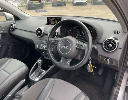 Audi A1 1.0 A1 Sport TFSI Semi-Auto 3dr 17