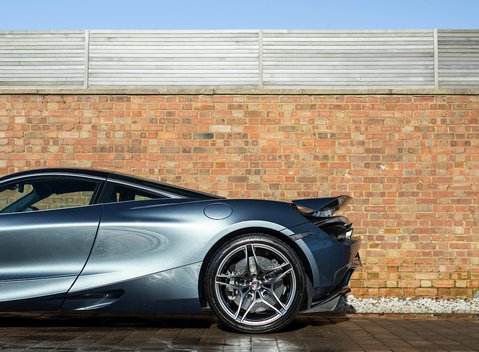 McLaren 720S Luxury 24