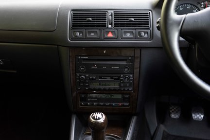 Volkswagen Golf GTI 22