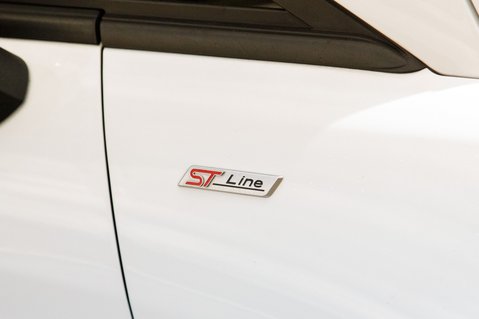 Ford Fiesta ST-LINE 12